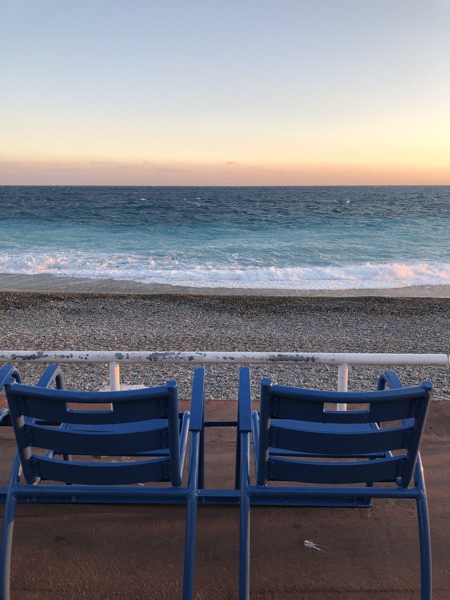 Coucher de soleil 🌅 promenade des anglais ce soir. #Nice