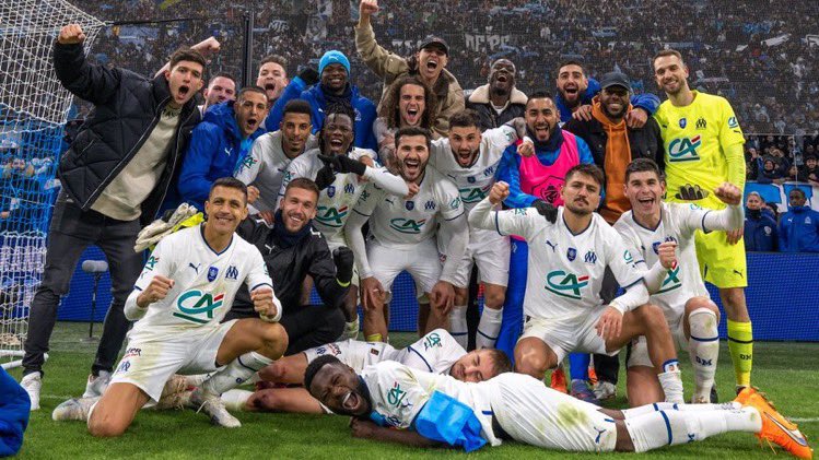 Footballogue's tweet image. LA PHOTO DU SOIR 💙🤍

(📸 @OM_Officiel)