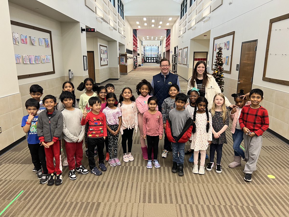 cunningw's tweet photo. I had #thebestdayever today! I had the pleasure of being at @LiscanoElem and was able to see some of our amazing @friscoisd educators in action.   I am in AWE of all they do to meet the name &amp; need of our students!  What a GREAT school in a GREAT district! Thank you Ms. Teague! https://t.co/rJm0MxEnst