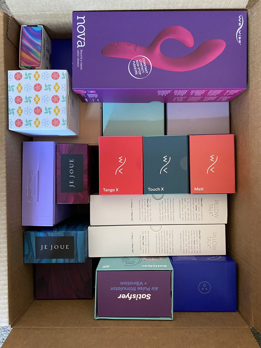 Oh my goodness my WHOLE collection of toys and vibrators can fit in TWO 14” x 18” BOXES!

This was only possible after an extensive session of sex toy Tetris 😂