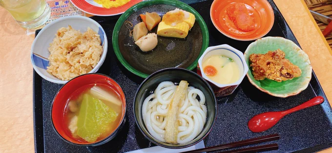 朝ごはんでホテル決めたので最高の朝食よ 