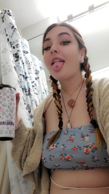 Since I barely go to bars anymore. Here's a home bathroom pic 🤣 https://t.co/hhAr8vCSty<a href="/tag/suicidegirls"class="tags"><span>#suicidegirls</span></a><a href="/tag/mfcgirls"class="tags"><span>#mfcgirls</span></a><a href="/tag/creepstreet"class="tags"><span>#creepstreet</span></a>