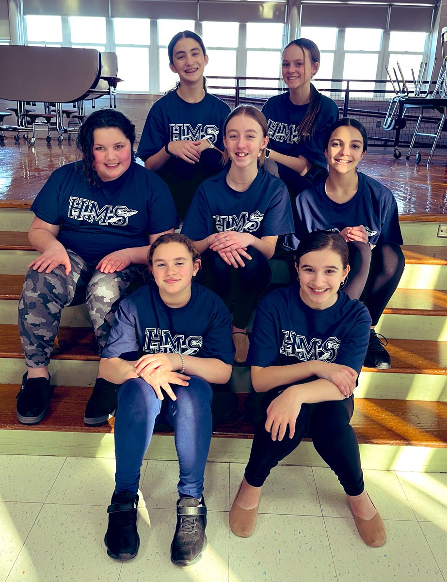 hmsdanceclub's tweet photo. HMS Dance Club’s first performance of the year at the last girls basketball home game @HurleyMiddle during halftime 🤩 Proud of them &amp; their hardworking choreographers from @SeekonkHigh 🙌🏻 Special thanks to our dedicated Captains for their leadership 🫶🏻 https://t.co/dXc04sZm2s