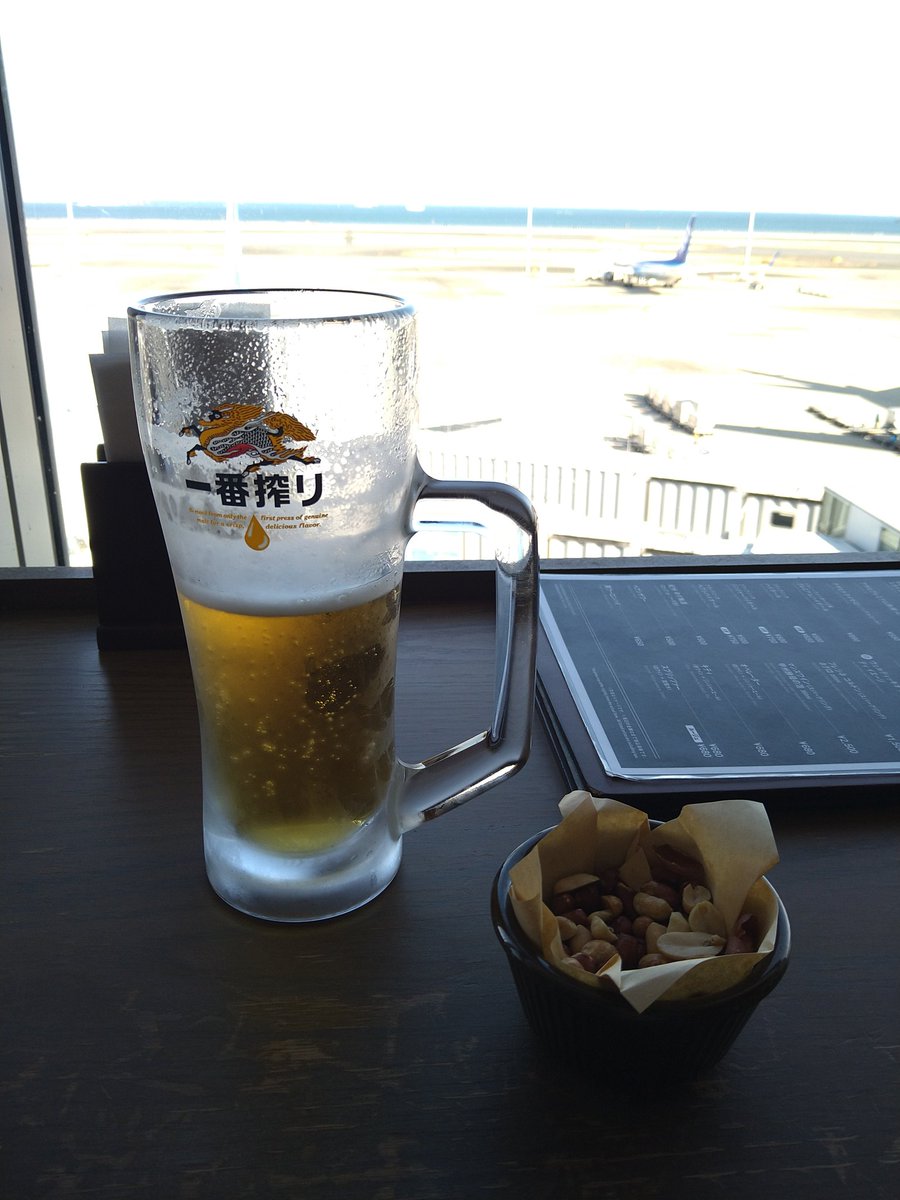 ym4123's tweet photo. 真っ昼間からビール最高！ https://t.co/QwPCMYnSsI