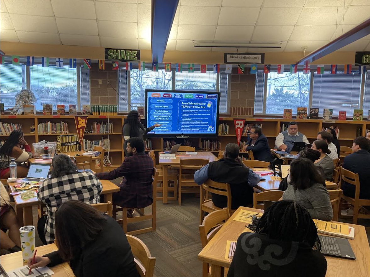 Raul Quintanilla Sr. Middle School STEAM Academy tweet media