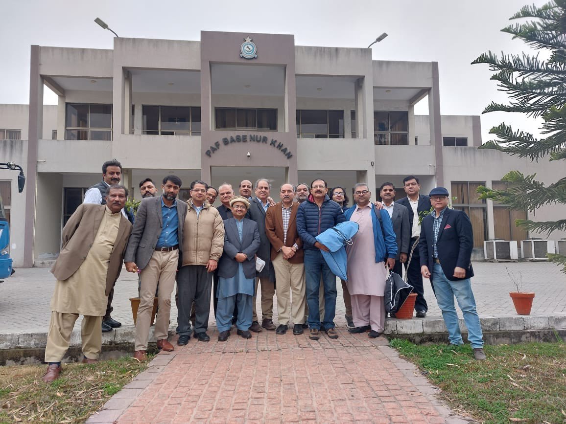 frkjournalist's tweet photo. Defence Correspondents flying from #Chaklala for #Karachi, with @PakistanNavy to attend multinational #AmanEx23, first ever #PIMEC and to explore, how imperative is the flourishing #BlueEconomy for #Pakistan. #AmanExercise23 #PakistanBlueEconomy
#PakistanEconomy https://t.co/er1hxgbBgE
