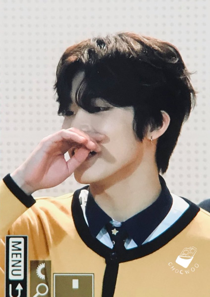 chocwoo_0928's tweet photo. 230209

정우야 졸업 축하해💛🐣🎊

#TREASURE   #박정우 
#PARKJEONGWOO  #パクジョンウ https://t.co/yqadSgeAWQ