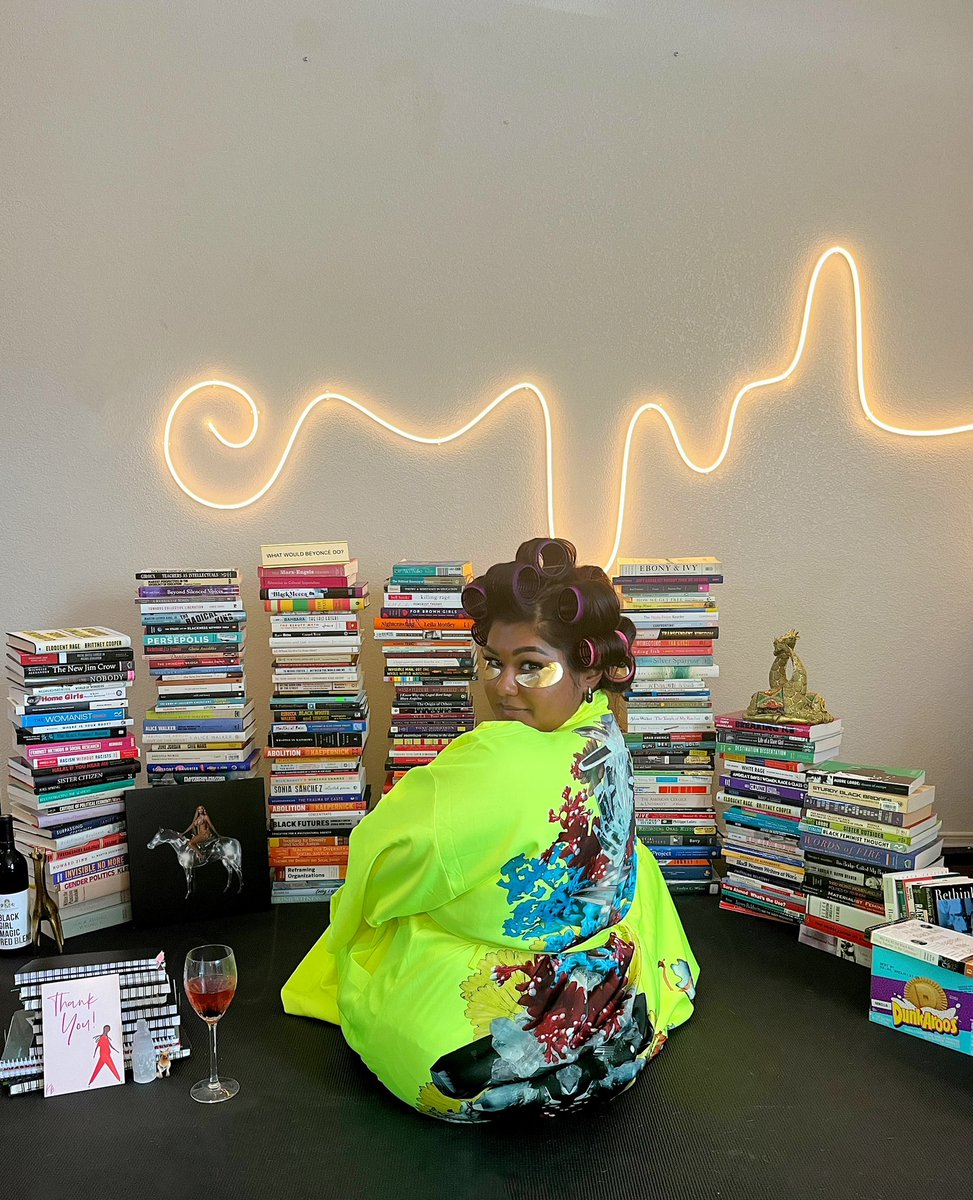 kristianxashley's tweet image. I finished my dissertation- the #NotYourMammyStudy -&amp;amp; decided to commemorate this milestone w/ a photoshoot ft. every physical book I read during the 5yrs of my PhD journey💅🏾#phdcandidate #donedissertation #phdloading #phdlife Next stop, dissertation defense! (Then graduation!)🎓