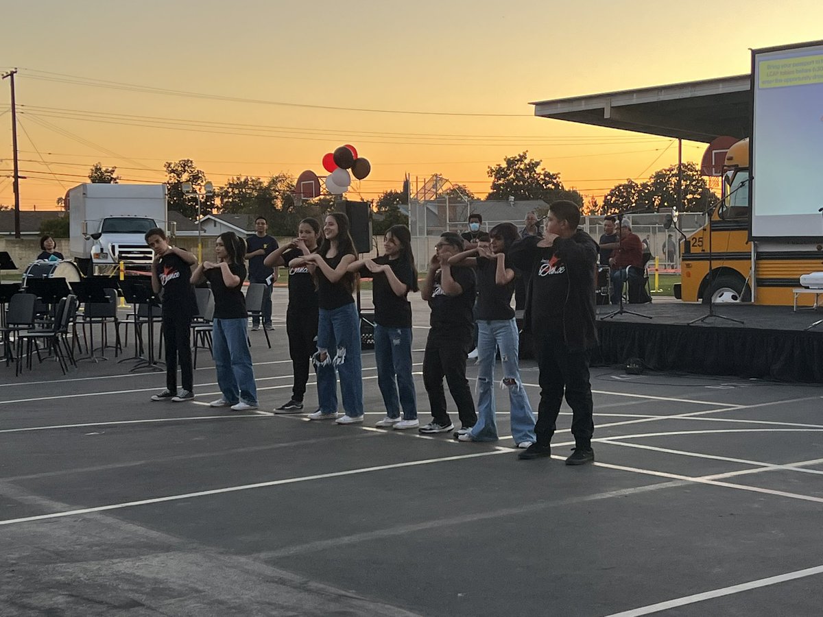 Dr. Julienne Lee (@julienneleefsd) on Twitter photo Thank you for coming out and joining us at FSD’s Block Party <a href="/NicolasKnights/">Nicolas Junior High</a>. The night was filled with amazing student performances, food, activities, and lots of fun! <a href="/FullertonSD/">Fullerton S.D.</a> <a href="/BPletka/">Bob Pletka</a> Thank you for coming out and joining us at FSD’s Block Party <a href="/NicolasKnights/">Nicolas Junior High</a>. The night was filled with amazing student performances, food, activities, and lots of fun! <a href="/FullertonSD/">Fullerton S.D.</a> <a href="/BPletka/">Bob Pletka</a>