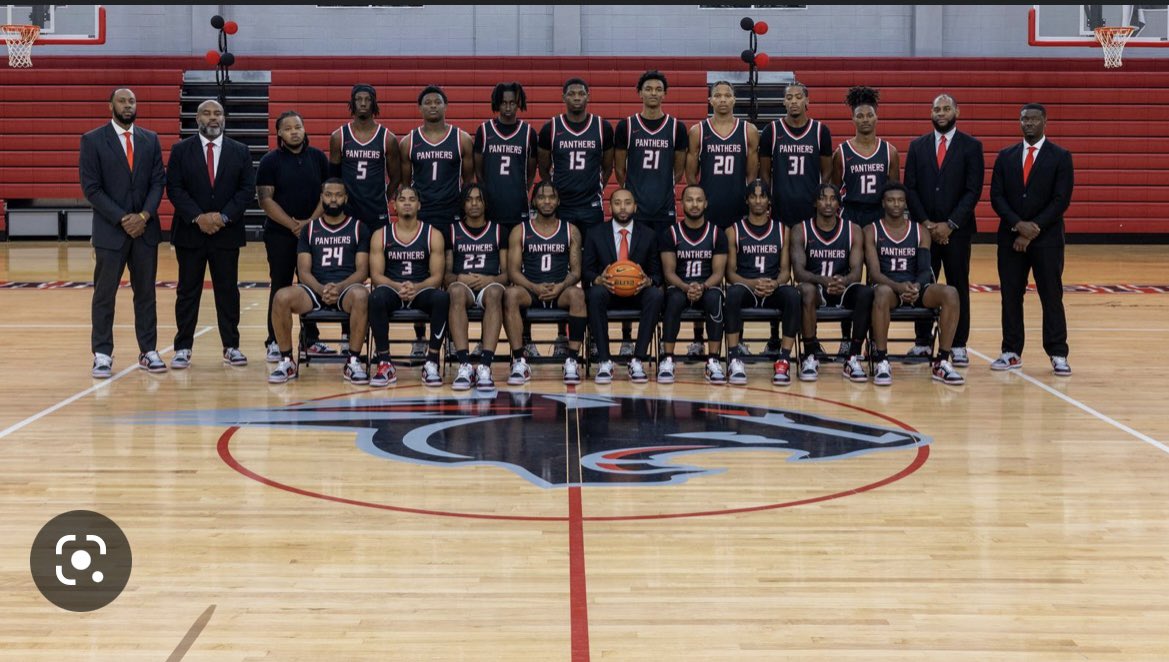 xaviergriffith8's tweet photo. Blessed to receive an offer from Clark Atlanta University🖤@JucoRecruiting @JUCOadvocate @JucoReport @DirtySouthJuco @CStateMBasketB @CoachNeal @DudleyQuan #JUCOPRODUCT https://t.co/wahaoooRfT