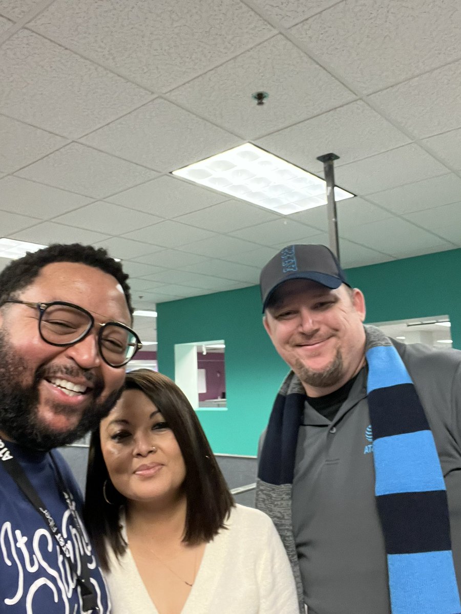 Ryan Coleman (@ryancole1623) on Twitter photo Look who I ran into??? Some of my EVV Peeps!!! So good to catch up with y’all this week!!! <a href="/EvvCollections/">Evansville Call Center</a> Look who I ran into??? Some of my EVV Peeps!!! So good to catch up with y’all this week!!! <a href="/EvvCollections/">Evansville Call Center</a>