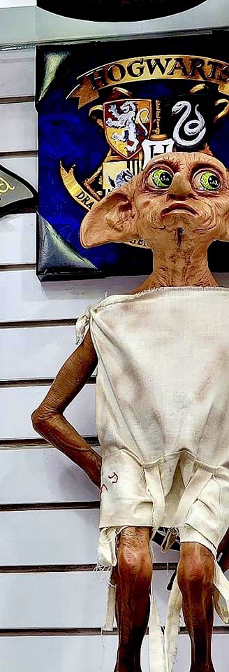 kapitan_manson's tweet image. Mi cara cuando no siento mi celular en la bolsa del pantalón #doby  #meme  #dia39