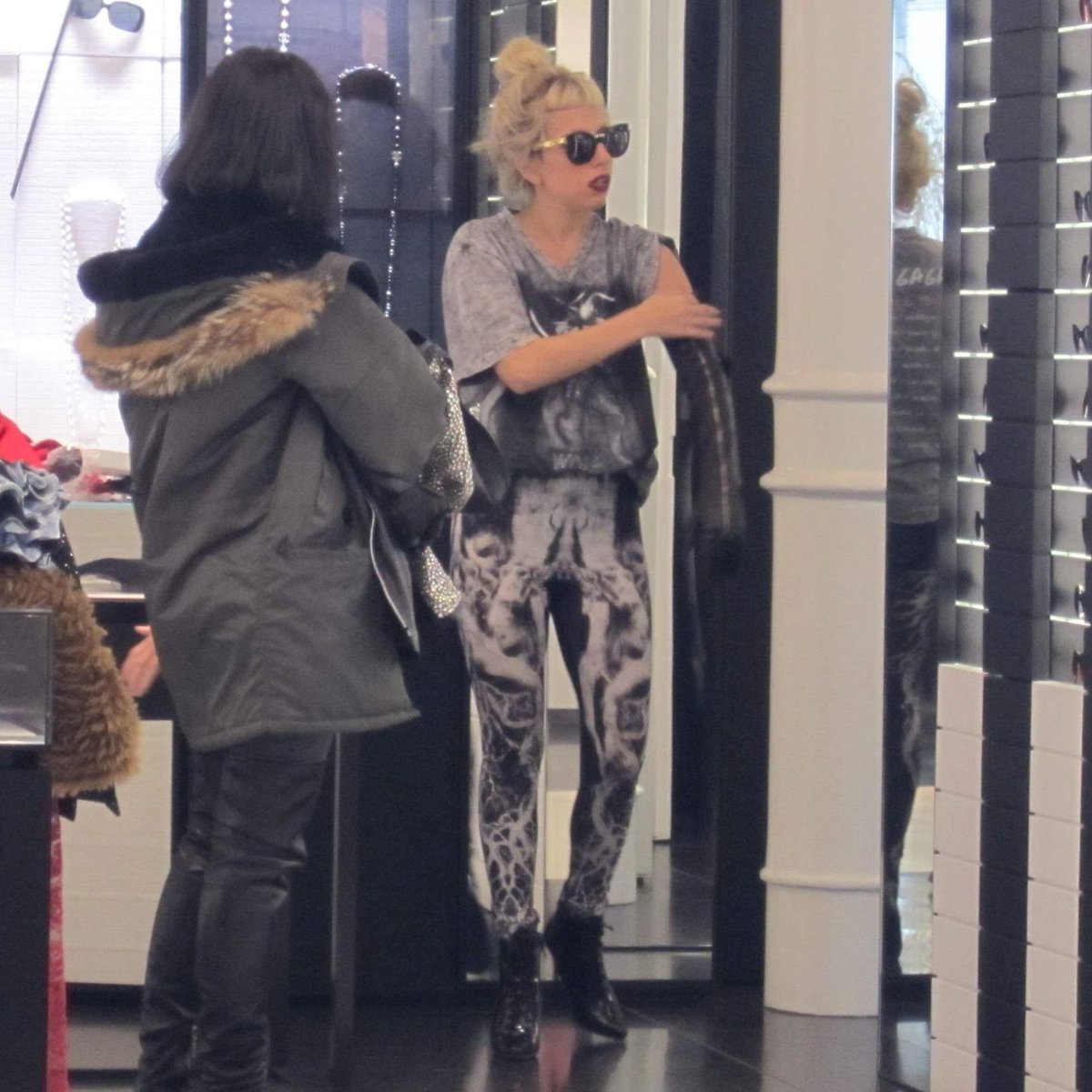 Gaga Throwbacks Fan on Twitter "Today in 2011 Lady Gaga shops at a