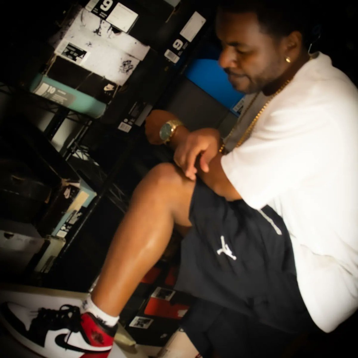 Nothinbutjays's tweet image. Repping the Brand Jordan Apparel!!!!! @nothinbutjays is Modeling off the

Jordan 23 Engineered Line
-Short Sleev Shirt &amp;amp; Shorts
-W/Nike Classic Logo Socks
-Featuring the Air Jordan 1 High Retro Black Toes
#modelteam #JumpmanAmbassador #snkrsliveheatingup #JordanYear #WeAreJordan