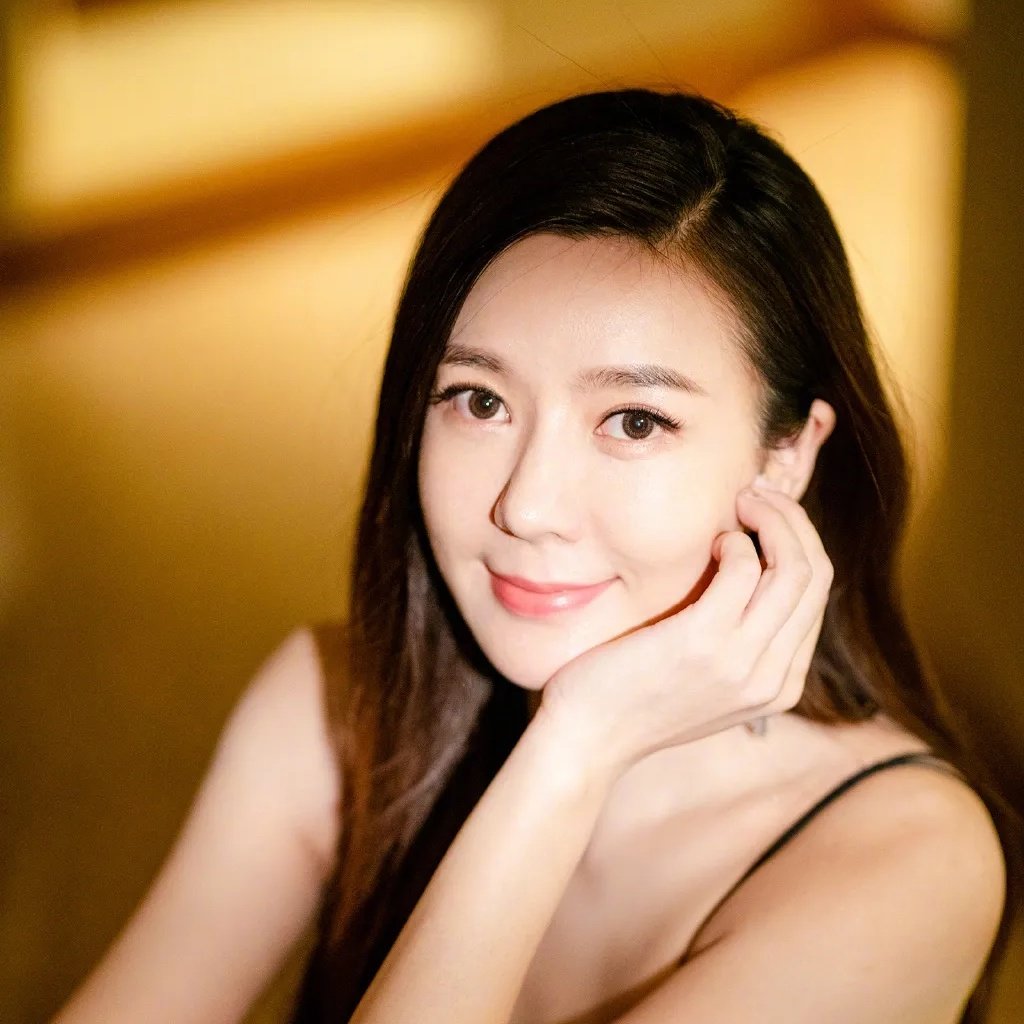 CKim99017249's tweet photo. @twanthuyen2000 Anh sắp rụng trứng rồi, anh không quan tâm gì đến tôi. Kết bạn để hiểu nhau hơn. Thêm Zalo của tôi.
359174478 https://t.co/f3SjkQw8Dh
