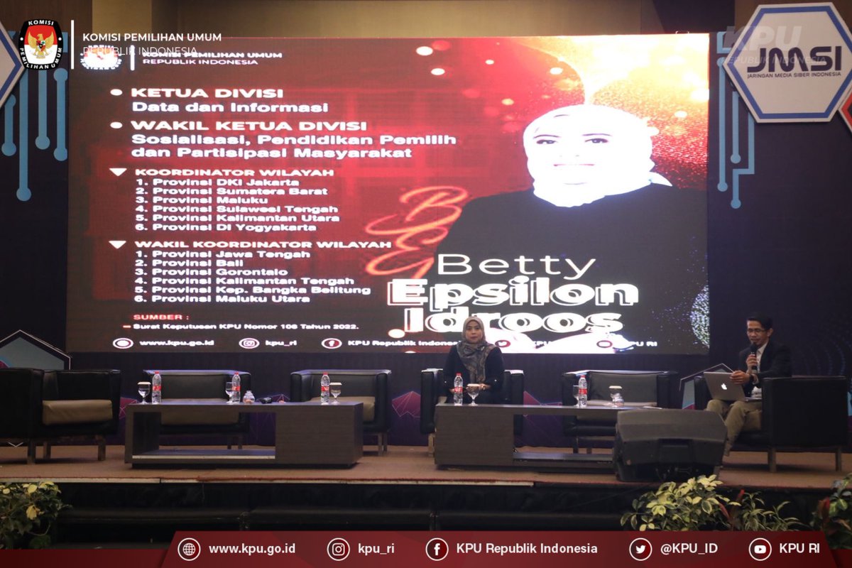 KPU_ID's tweet photo. mengurus data pemilih, membuat sistem informasi, menjalankan uji publik, serta berkonsultasi dengan DPR.  Terkait penggunaan media sosial sebagai ruang kampanye, Betty mengatakan KPU akan membentuk Peraturan KPU terkait sosialisasi dan penyelenggaraan kampanye,— https://t.co/50Lx8G3LZE