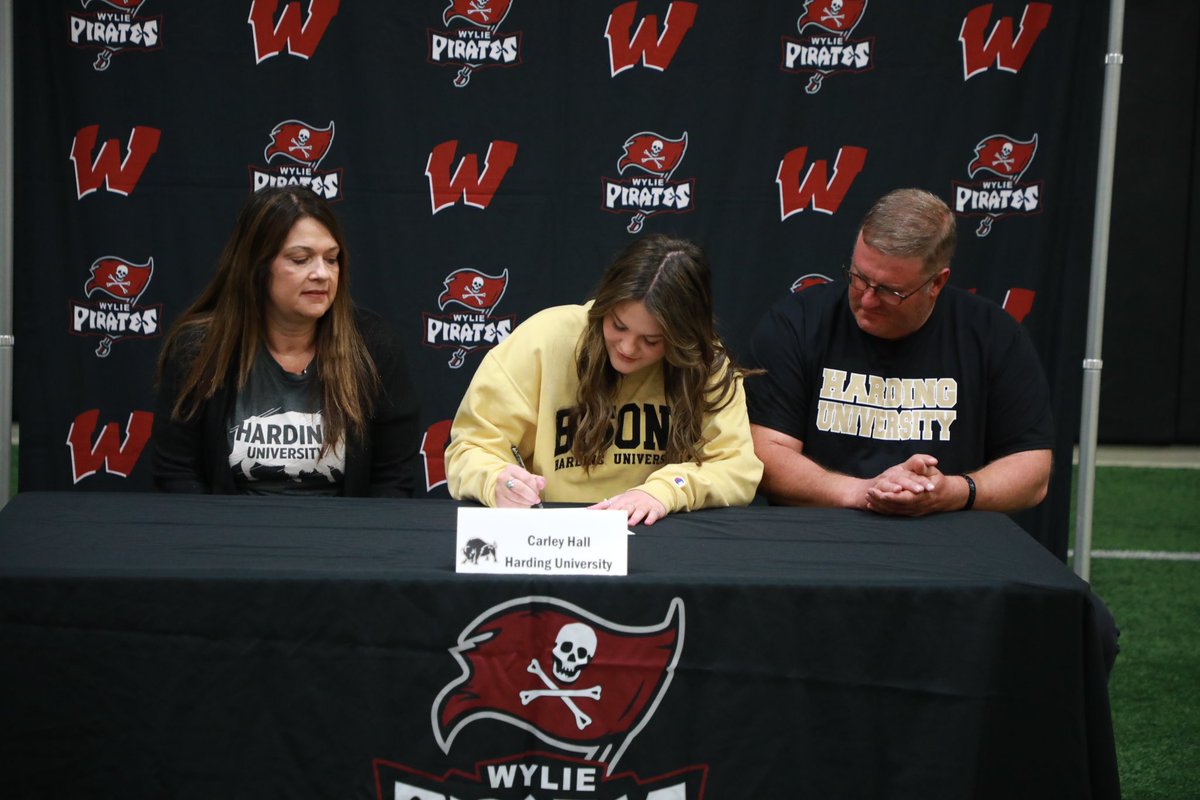 carleyhall51's tweet photo. It’s official! @HardingSports https://t.co/OmltLTZcul
