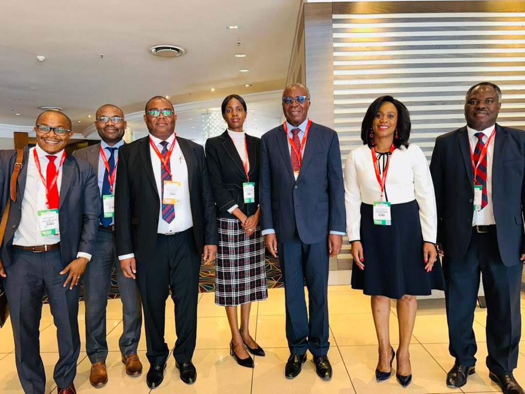 Financial Insight (@fininsightzam) on Twitter photo <a href="/AbsaZambia/">Absa Bank Zambia</a> hosted the Minister of Finance <a href="/S_Musokotwane/">Situmbeko Musokotwane</a> for Lunch at the ongoing <a href="/MiningIndaba/">Mining Indaba</a> #Mi2023. discussed a number of Economic. <a href="/mizingamelu/">Mizinga Melu</a> lunch guests incl
PS Commerce, Boss ZDA Albert Halwampa and the Zambiaās Deputy High Commissioner to South Africa #Mi23 <a href="/AbsaZambia/">Absa Bank Zambia</a> hosted the Minister of Finance <a href="/S_Musokotwane/">Situmbeko Musokotwane</a> for Lunch at the ongoing <a href="/MiningIndaba/">Mining Indaba</a> #Mi2023. discussed a number of Economic. <a href="/mizingamelu/">Mizinga Melu</a> lunch guests incl
PS Commerce, Boss ZDA Albert Halwampa and the Zambiaās Deputy High Commissioner to South Africa #Mi23