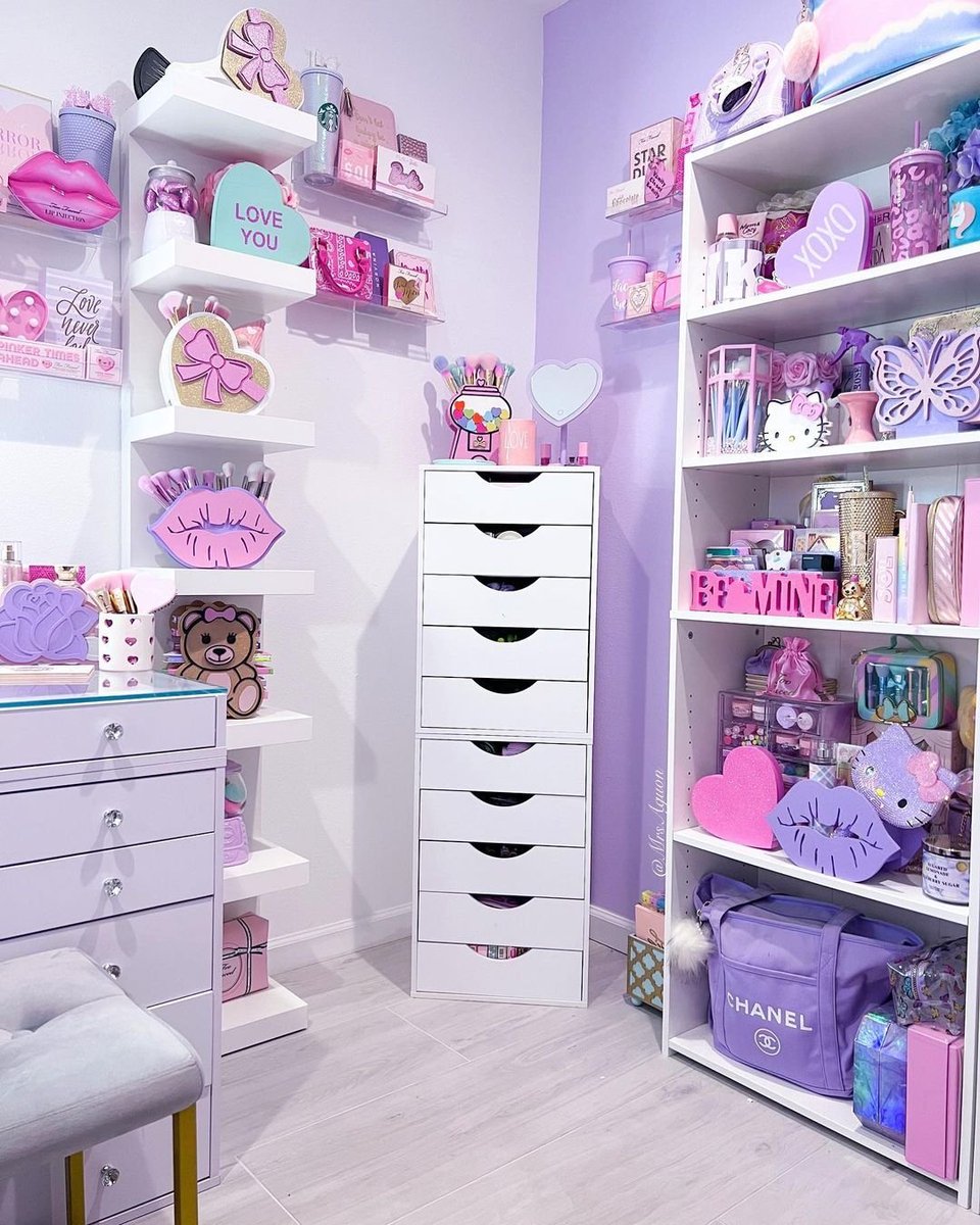 needle_things's tweet image. Beauty corner 💗