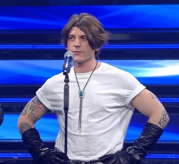 Arymiyy's tweet photo. Ma sono del mestiere??#Sanremo2023 https://t.co/AVLid2l6lY