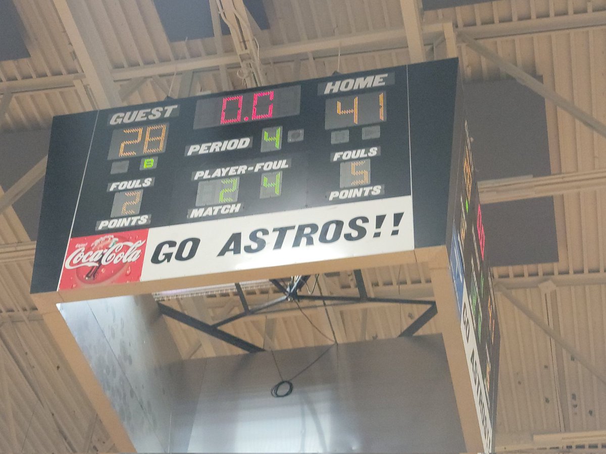 MLKJaguarsAth's tweet photo. WOW! It was close til the 4th quarter! The Lady Jaguars beat the Lady Rams to win their 3rd Consecutive Championship. @kimogibbs @APSMLK https://t.co/ohnW7NnOHZ