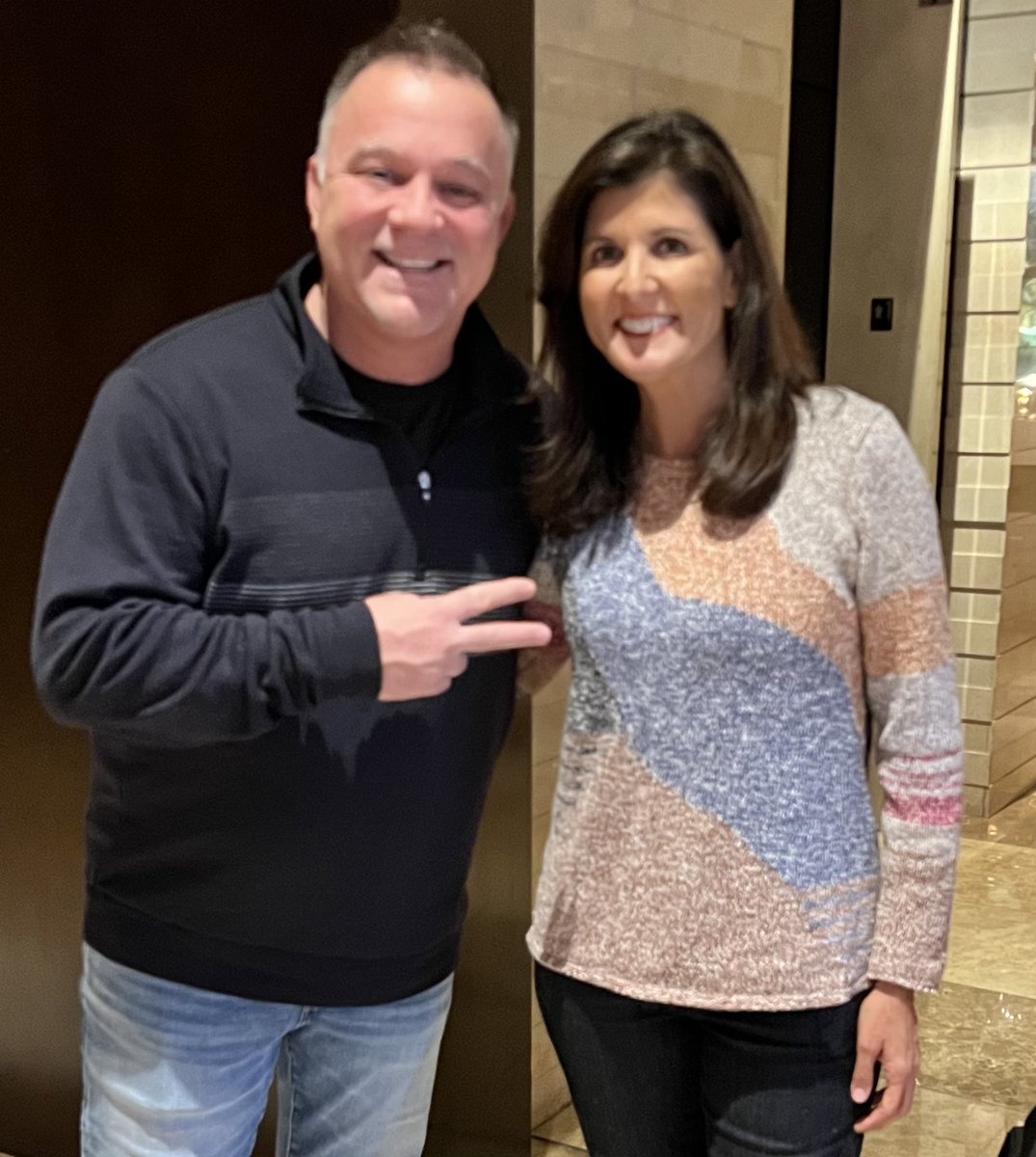 MikeFND's tweet photo. By far - the highlight of my trip to NADA 2023 - was my 2 minute conversation with @NikkiHaley 🇺🇸. Looking forward to seeing what she accomplishes next. https://t.co/9DeXnM04lL