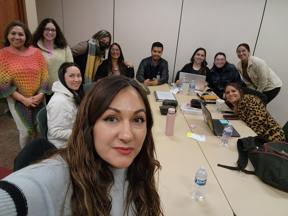 Ealcala_EMS's tweet photo. DPLC with great teachers ❤️. @CBerumen_CI @MrsWash_AMS @MMartinez_MMS @MrsBernal987 @dNIDA_MPMS #LOTE https://t.co/ikQUqjeVuG