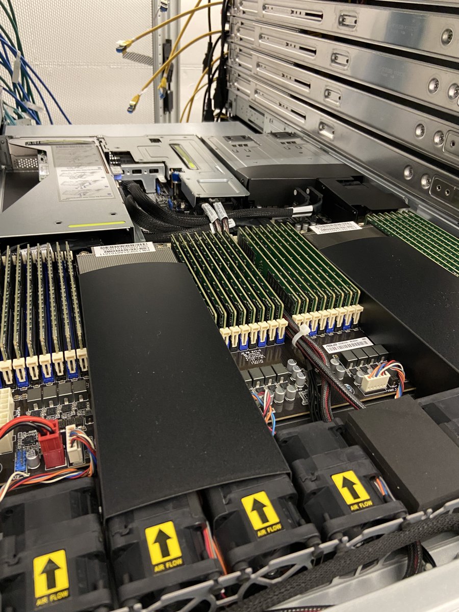 MC-HOST24.de tweet media