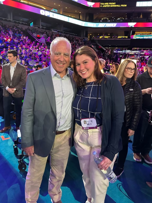 abilitymediagrp's tweet photo. Reporter Carly MacManus (@carlymacmanus) caught Eagles owner Jeffrey Lurie for a photo this week!

#SuperBowlLVII #MediaForEveryBody #AbilityMedia https://t.co/sus3VKiPgB