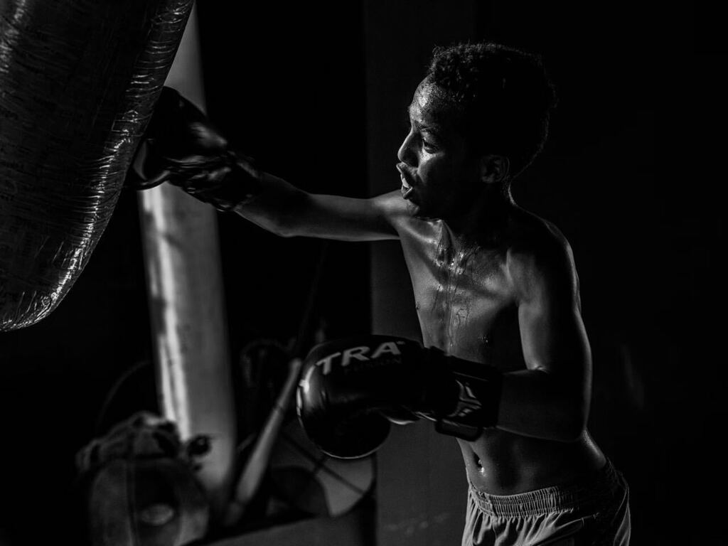 Havana Boxing Gym. Copyright Jeff Fitlow Photography 2022. #cubanboxing #boxing #fujifilm #fujilovers #fujifilmlegacy #gfx #gfx110mm #blackandwhitephotography #houstonphotographer instagr.am/p/Coa-rcfJ64I/