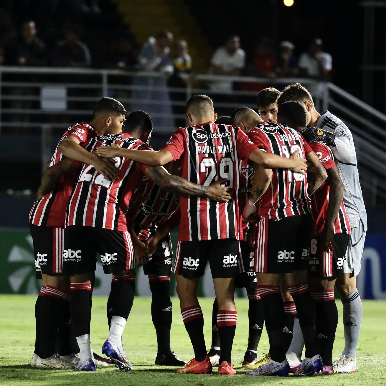 São Paulo FC on X: Fim de jogo #PALxSPFC (4-0) O São Paulo volta a atuar  na próxima quinta-feira (07), às 21h30, contra o Ayacucho (PER), pela  estreia na CONMEBOL Sul-Americana.  /