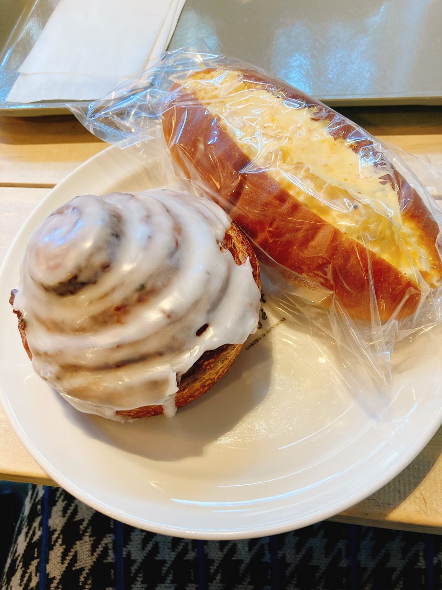 だんなと
朝カフェしにきた🥰💕

えへへ、えへへ
こういうおされーなやつ
してみたかったんじゃああああ☺️✨✨✨ https://t.co/5ZHLsq2RZB