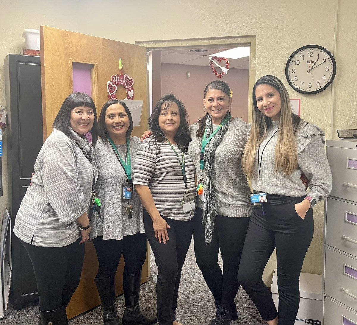 AGuerrero_HHES's tweet image. GREY-T Minds Think Alike! 🤓🐝 🧠#OnlyAtTheHeights #TeamSISD #UnderstoodTheAssignment