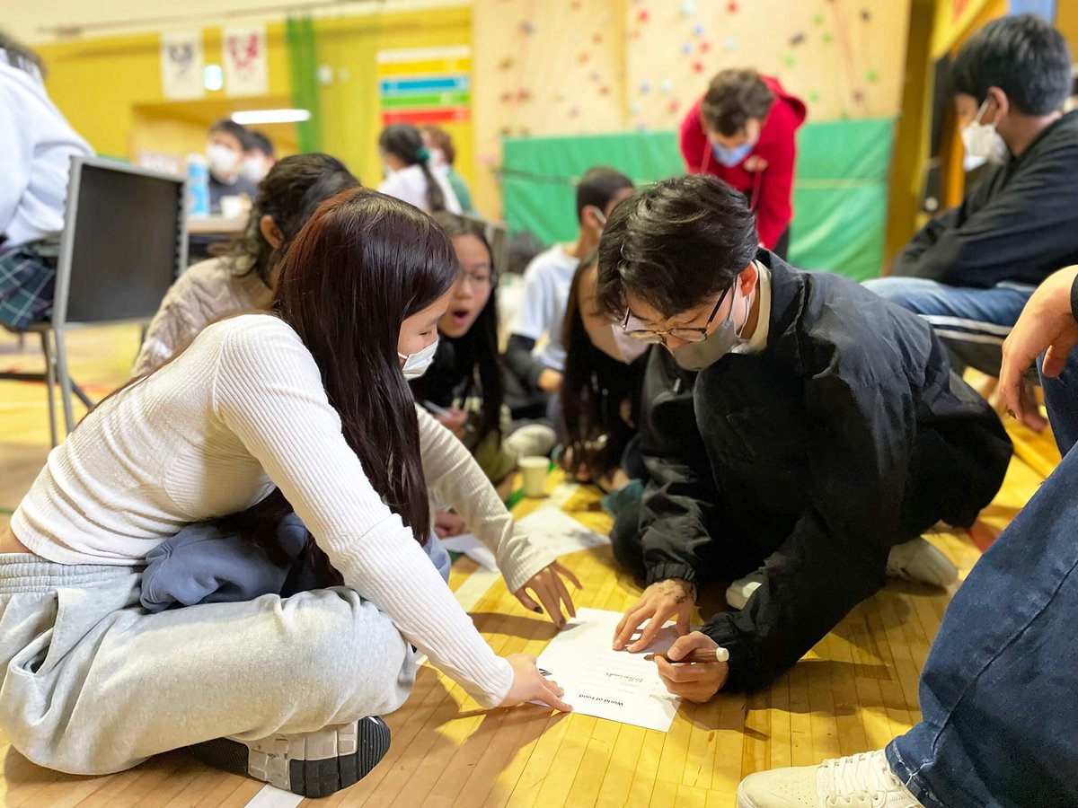 Tokyo International School tweet media