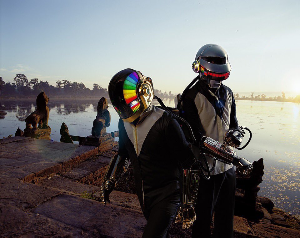 Dancing Astronaut tweet media