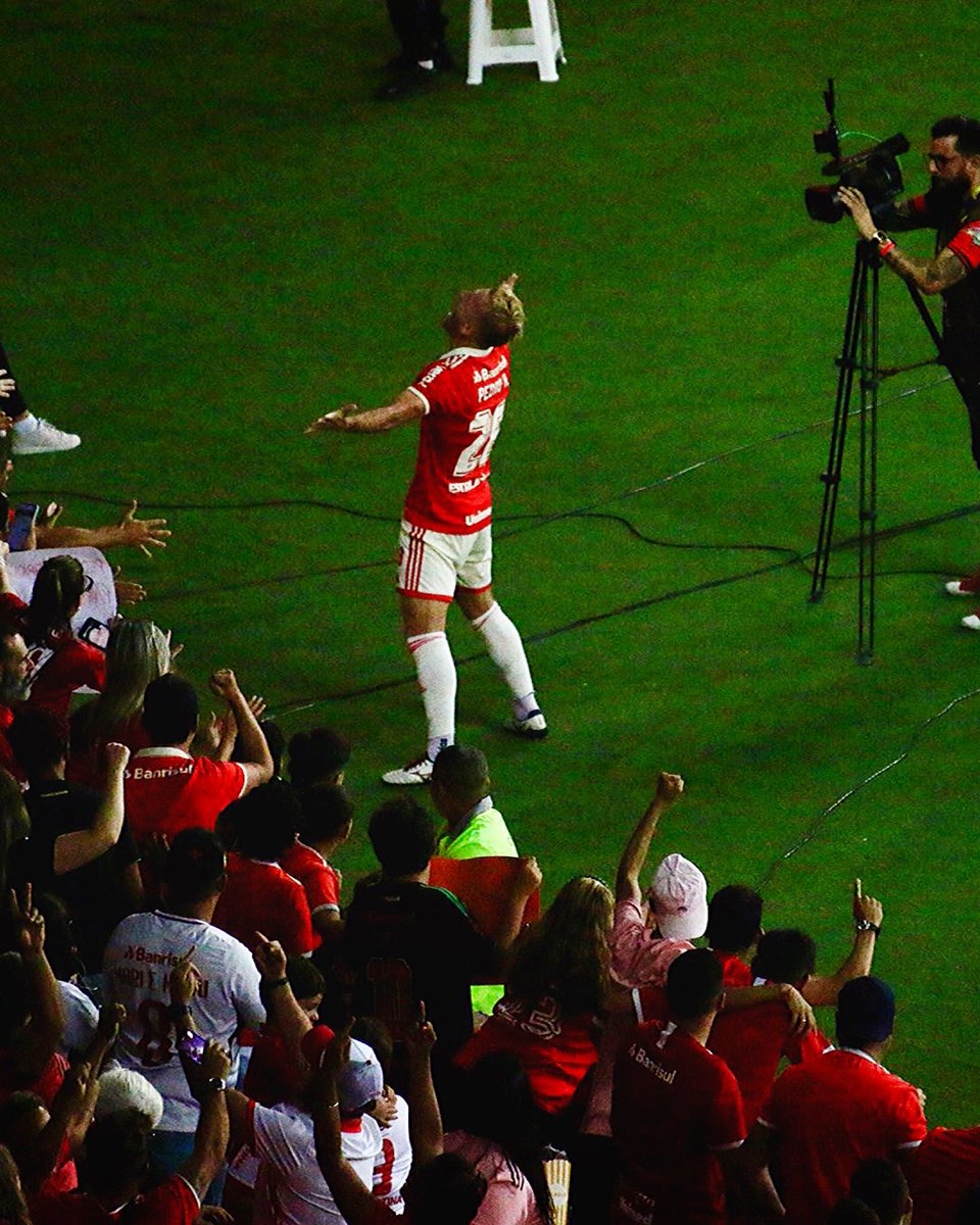 Internacional TimeLine tweet media