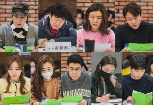 LDramaland's tweet photo. Upcoming KBS weekend drama #TheRealOneHasAppeared script reading
#BaekJinHee #AhnJaehyun #ChaJooYoung #JungEuiJae #KangBuJa #HongYoSeob #ChaHwaYeon #KimHyeOk #KimChangWan #RyuJin #LeeKanHee #ChoiDaeChul #YoonJooHee #ChoiJaHye #KimSaKwon #YooJaeYi #ChoiYoonJe+ https://t.co/l0JR7cZqdU