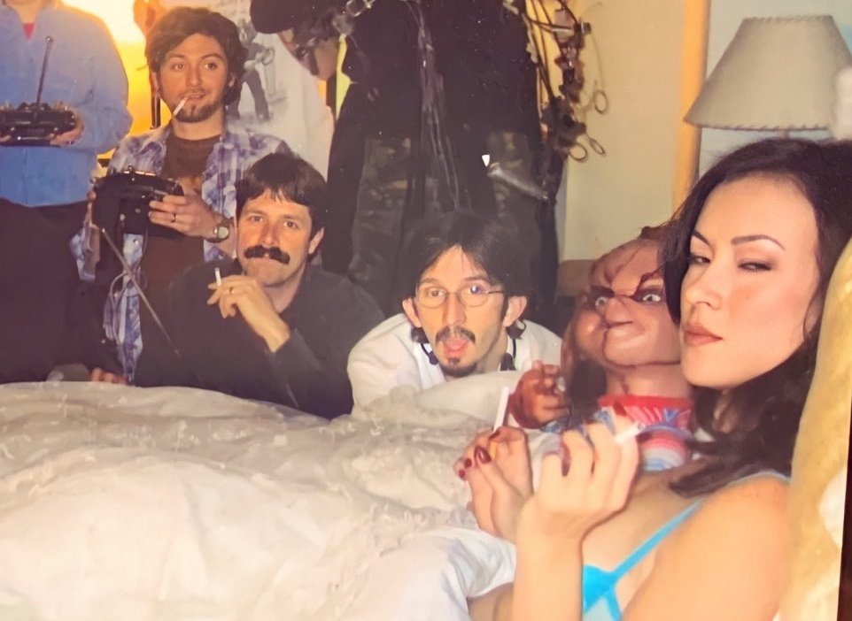On Twitter jennifer Tilly Behind The Scenes Of on-twitter-jennifer-tilly-behind-the-scenes-of