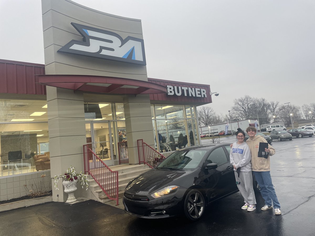 Elliott found himself a sweet Dodge Dart 🎯! Thanks for swinging by today and choosing #TeamJBA  for your newest ride! 

Check out our inventory @ jimbutnerauto.com to find yourself a ride like Elliott did.#ThankYou