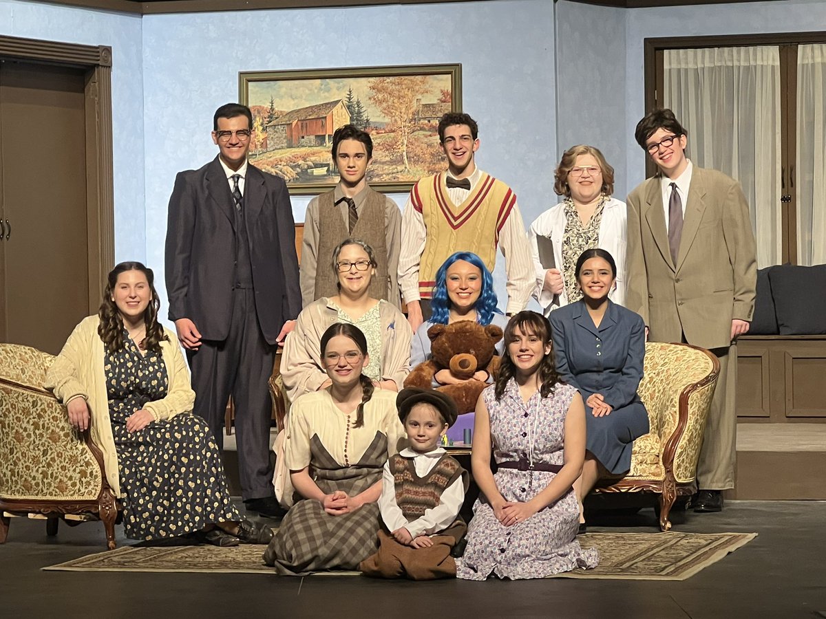 FZNPlayers's tweet photo. Your cast and crew are ready for tomorrow’s opening night! Come see “The Curious Savage!” https://t.co/E71jrrGIsn