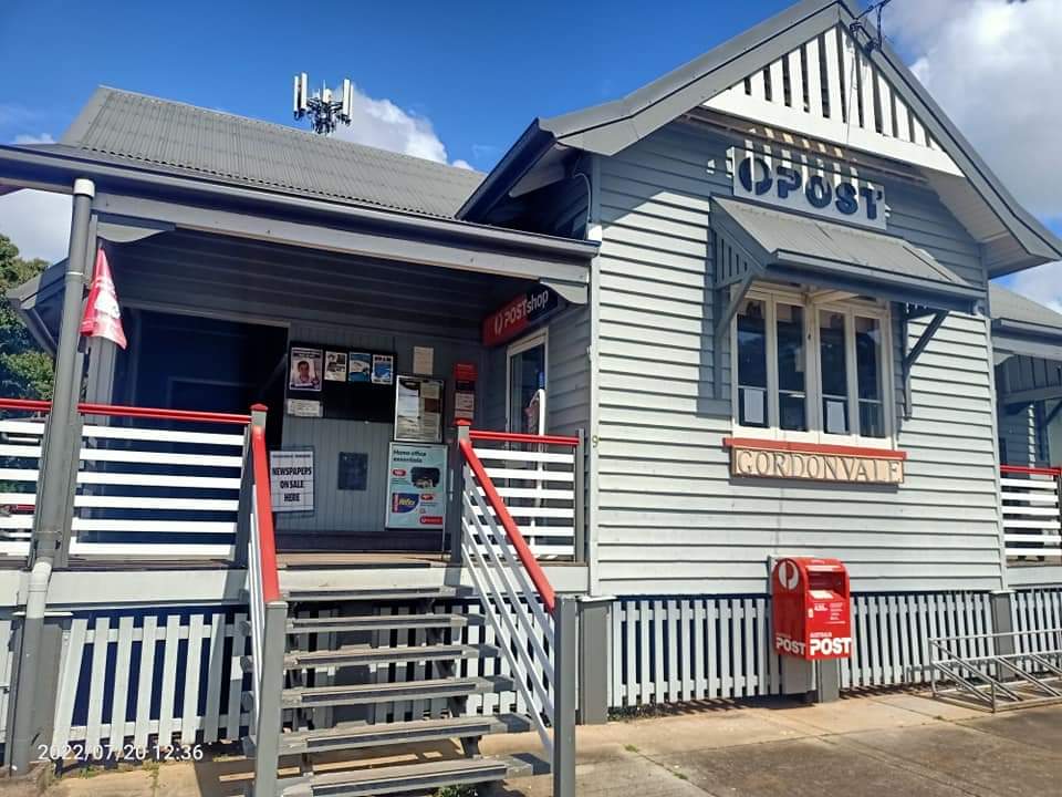 fuwap15's tweet photo. Licensed Post Offices @LPOGroup provide ESSENTIAL SERVICES for all Australians. 

They are the fabric holding Rural &amp; Regional communities together &amp; they can not continue to subsidise postal &amp; now banking services @auspost out of their own pockets @CatherineKingMP !

#auspol https://t.co/Z6NX4EwMVu