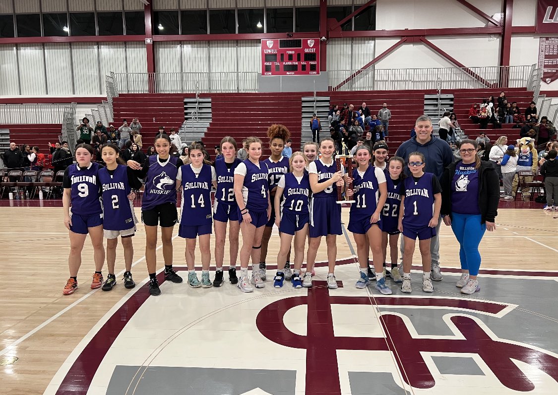 _LHSAthletics's tweet photo. The ladies of the @PyneArtsLPS are your 2022-2023 Middle School Basketball Champions! Both teams worked very hard to make it to todays competition! #WeAreLowell https://t.co/IjQms58qb9