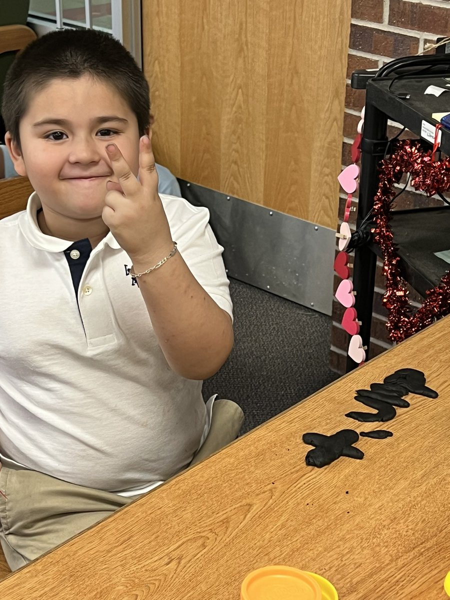 OrtizBulldogs (@ortizlibrary259) on Twitter photo Kindergartners working on sight word skills in the library. #literacy #learningisfun <a href="/beckergaile/">Gail Becker</a> <a href="/WichitaUSD259/">Wichita Public Schools</a> <a href="/usd259libraries/">usd259libraries</a> Kindergartners working on sight word skills in the library. #literacy #learningisfun <a href="/beckergaile/">Gail Becker</a> <a href="/WichitaUSD259/">Wichita Public Schools</a> <a href="/usd259libraries/">usd259libraries</a>