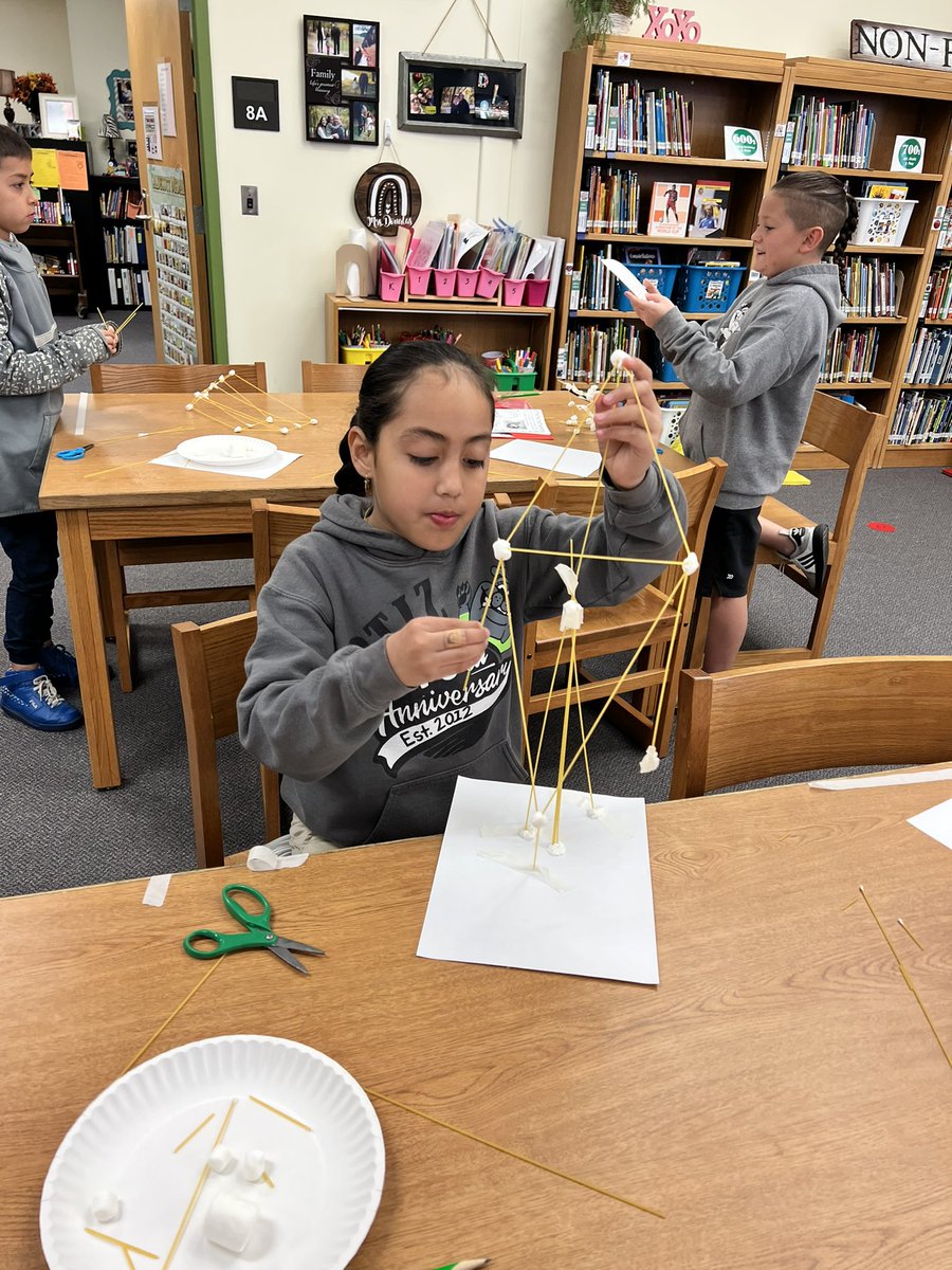 OrtizBulldogs (@ortizlibrary259) on Twitter photo Students were using their creative juices today during STEM club when they were trying to create the tallest tower using only marshmallows, spaghetti, paper, and tape. The winning tower got a free book 📕🎉👍🏻#wpsproud #spaghetti <a href="/beckergaile/">Gail Becker</a> <a href="/usd259libraries/">usd259libraries</a> <a href="/WichitaUSD259/">Wichita Public Schools</a> Students were using their creative juices today during STEM club when they were trying to create the tallest tower using only marshmallows, spaghetti, paper, and tape. The winning tower got a free book 📕🎉👍🏻#wpsproud #spaghetti <a href="/beckergaile/">Gail Becker</a> <a href="/usd259libraries/">usd259libraries</a> <a href="/WichitaUSD259/">Wichita Public Schools</a>