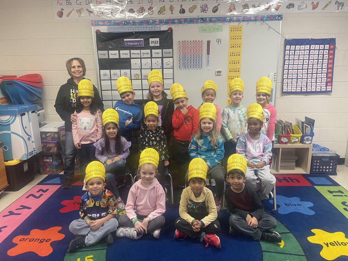 mrsgeyer_ela's tweet image. Lots of smiles on 100th Day! #cridgepride