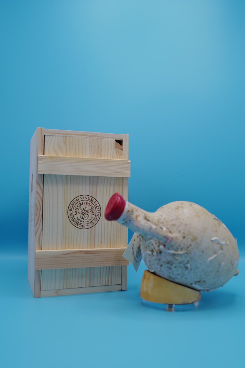 CellarBlog's tweet image. I am firm believer that wine should be drunk, I never understood collecting for investment. But, this wine from @amphoramaris is so incredibe — aged on the sea floor in the amphora — I almost don’t want to drink it.