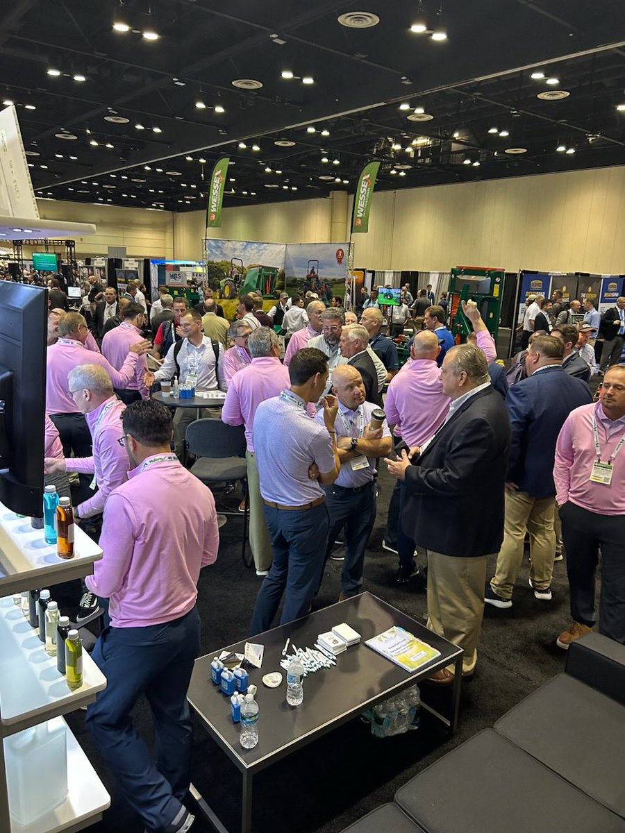 Great day on the ⁦<a href="/GCSAAConference/">GCSAA Conference and Trade Show</a>⁩ trade show floor! #Perfectionists #LetsGrowTogether
