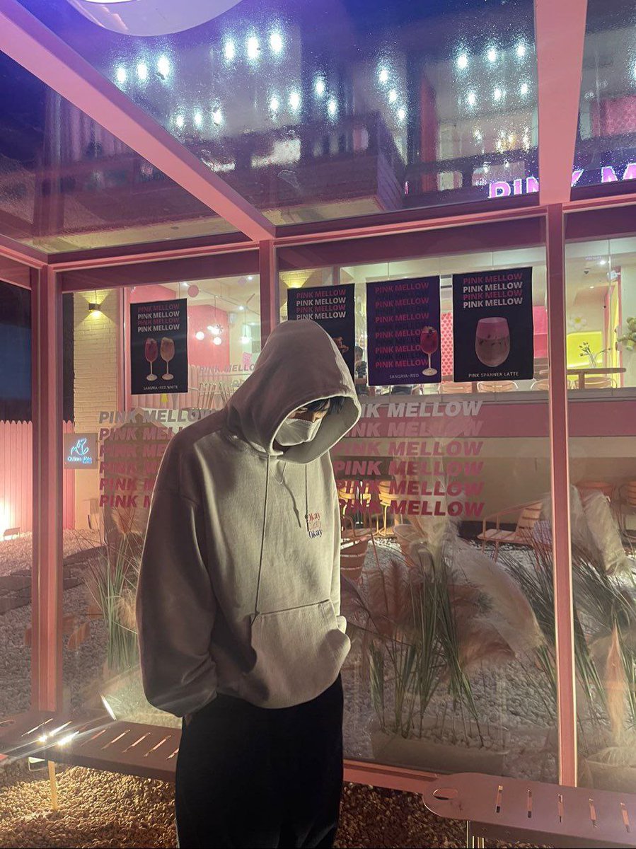 wandeusry's tweet photo. hendery x winwin parallels bcs i miss them so so muchhhh 🥹 (also materials for aus bcs why not) #windery #henwin https://t.co/Gc8o8nDewr