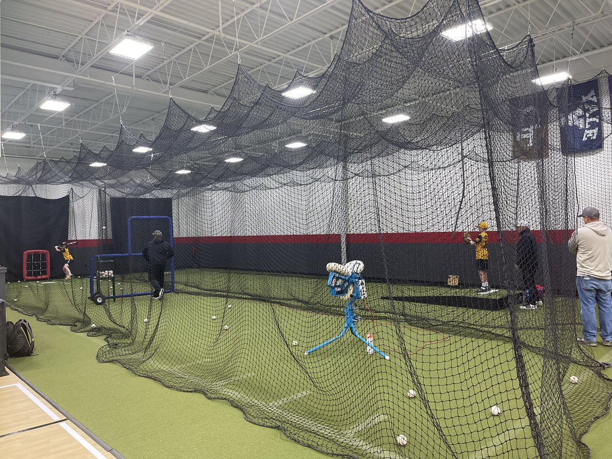 TR7Baseball's tweet photo. Back to the grind for Dirtbags TR7!! Gettin Spring ready! 💪💪☠️ https://t.co/47LpSIO9s4
