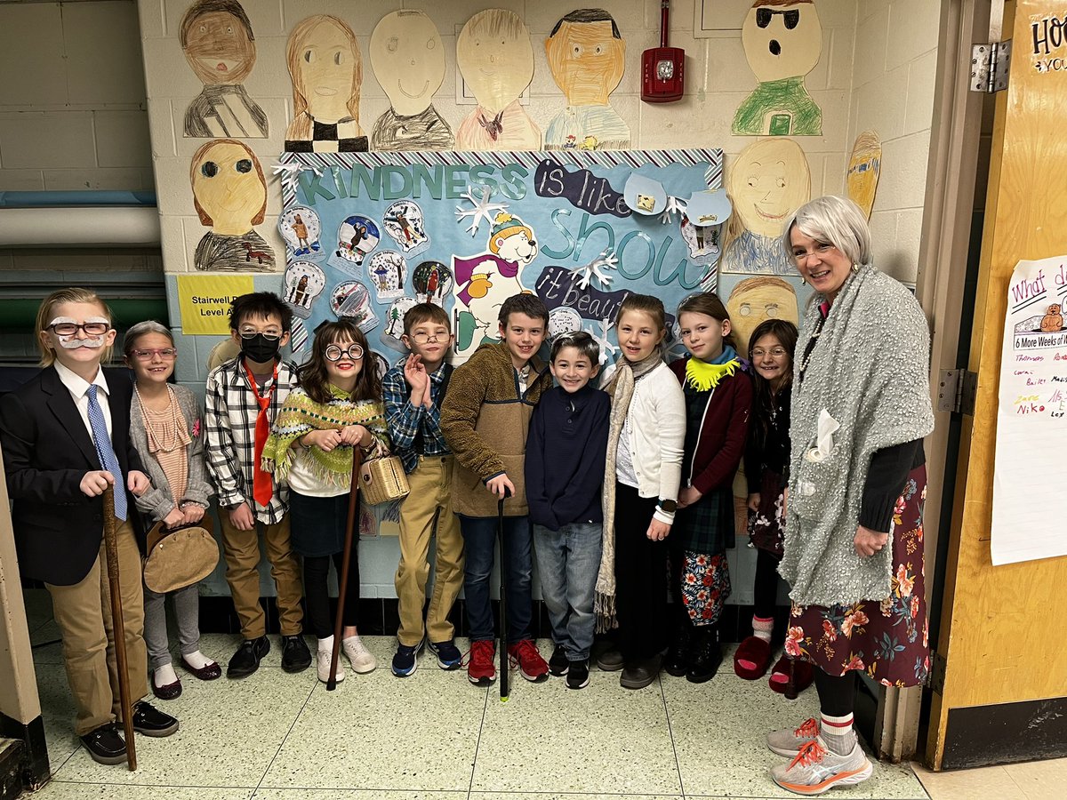 sheehan_kerry's tweet photo. Happy 100th Day of school from our A2 100 year old members! #WTAspirit #WPSspirit #100thdayofschool https://t.co/vyvyYrVvkL